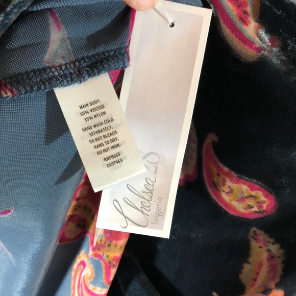 NWT Chelsea28 Print Velvet Chemise S - Picture 8 of 8